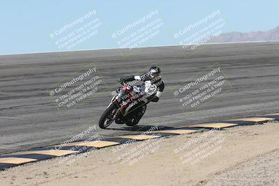 media/Oct-13-2025-Moto Forza (Mon) [[a66d839500]]/4-C Group/Session 2 (Bowl)/